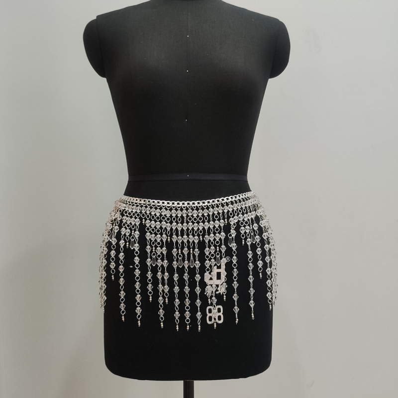 Телесна верига – комплект от две части с ресни и кристални мънини, гръдна и талия верига (Зимна колекция 2024)