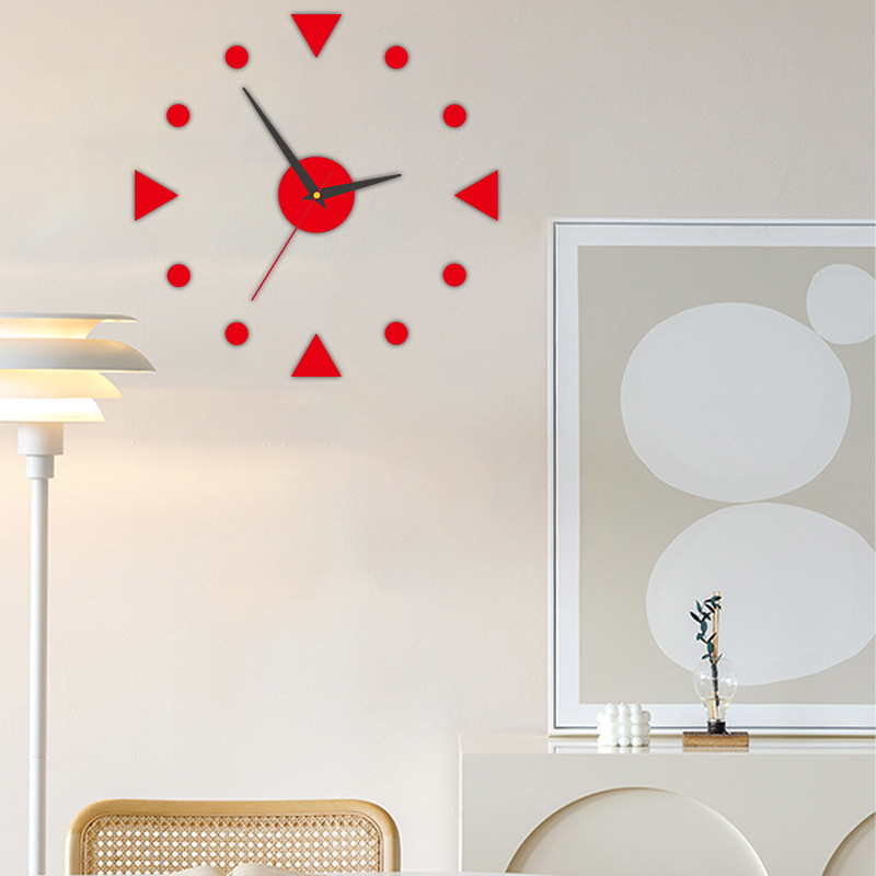 Стилен стенен часовник за дома – кръгъл, тих ход, аналогов с цифри, пластмасов корпус, батерийно захранване