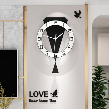 Стенен часовник YT-004, триъгълен дизайн, с плавно движение на секундната стрелка, захранване с сухи батерии