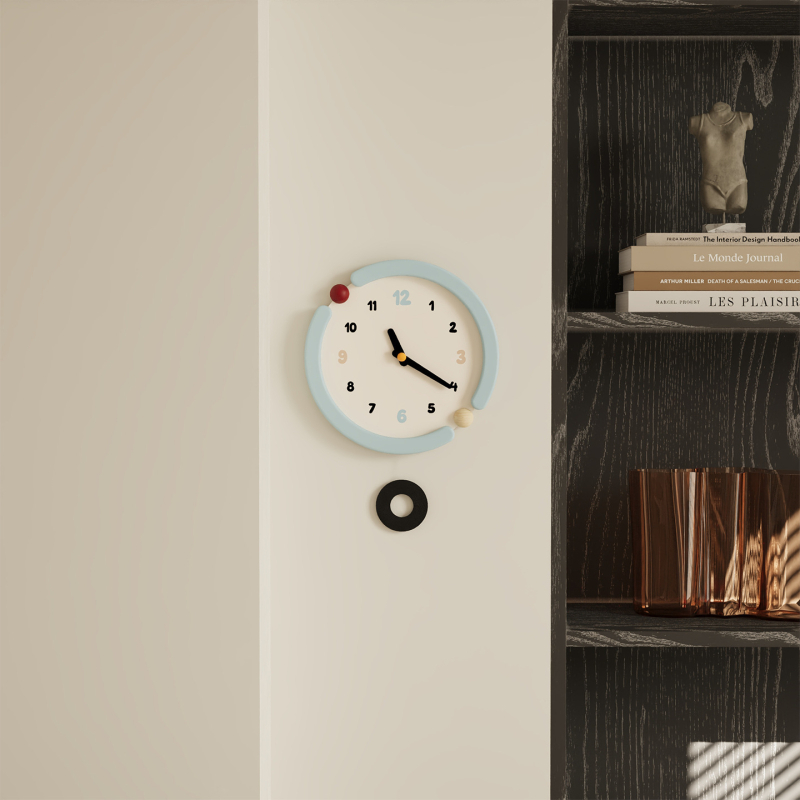 Стенен часовник (Нордичен минималистичен дизайн; тих кварцов механизъм; захранване от батерия; циферблат: масивно дърво + кожа)