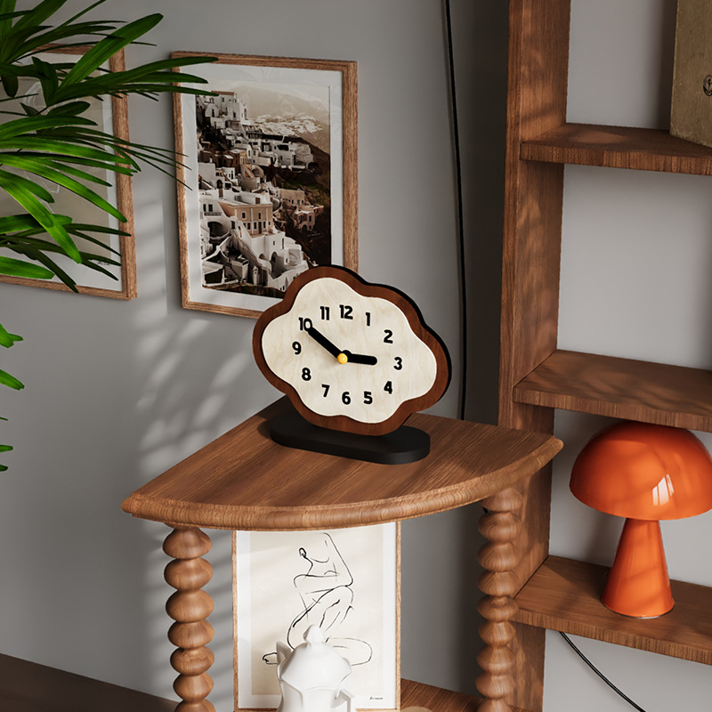 Настолен часовник с дизайн облачен карикатурен мотив – нордичен стил, кварцов механизъм, кожен циферблат, захранван с батерии