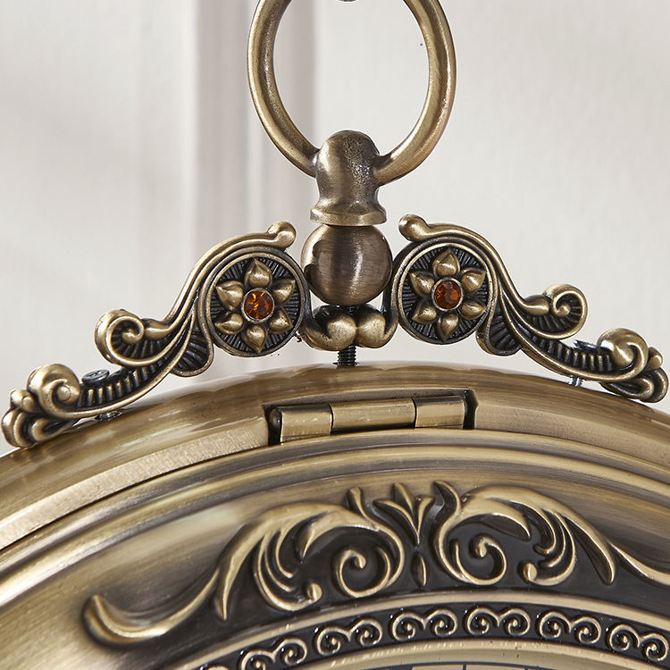 Стенен часовник, двустранен, дизайн глава на елен, метален корпус, Overlord електронно движение, батерийно захранване