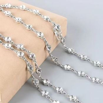 Pás na pás s kovovou reťazou a kamienkami, pre ženy, dĺžka 110 cm, Miao rou jewelry