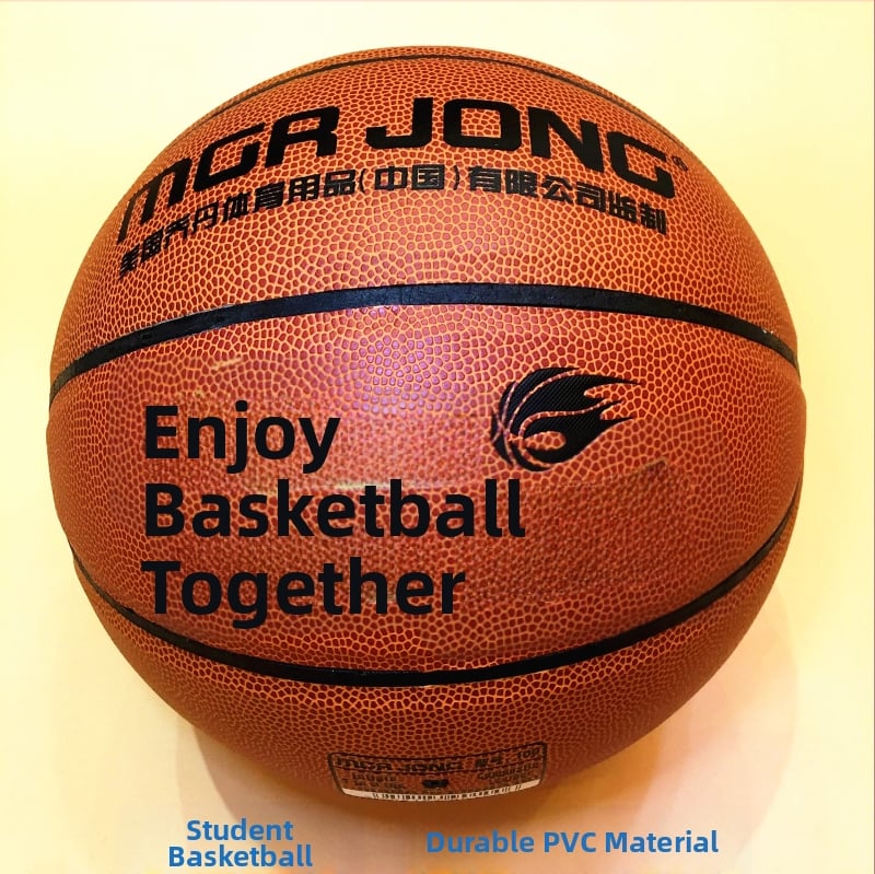 Odolná basketbalová lopta z PVC, vhodná do interiéru aj exteriéru, na tréningy na betónovej podlahe