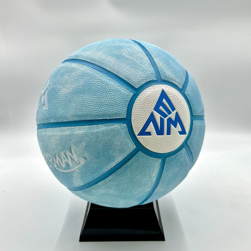 Basketbalová lopta • Značka Normand • Materiál: hovädzia koža • Špecifikácie: No. 7 • Prispôsobiteľné: Áno