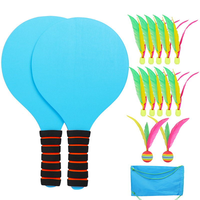 Raketa na stolný tenis – základ z pevného dreva, protišmyková gumená vrstva, vodorovný úder, vhodná aj pre ďalšie loptové hry