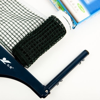 Държач за мрежа за тенис на маса с мрежа и стойки — издръжлив комплект