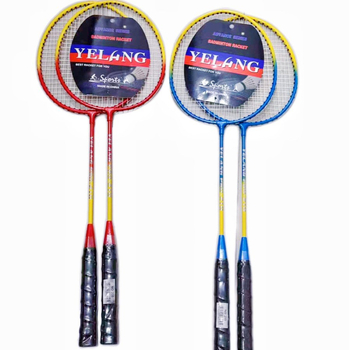 Wolf бадминтон ракета за аматьори и юноши, феросплавна рамка, тегло 95–100 g, прав удар