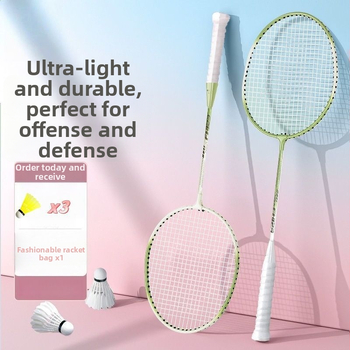 Bedmintonová raketa, rám z karbónových vlákien, dvojitý set rakiet, hmotnosť 95–100 g, priama strela, stredná tvrdosť
