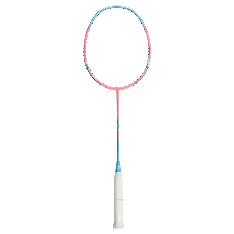 Бадминтон ракета: карбонова рамка, найлонови струни, средна твърдост, балансиран дизайн, висока еластичност