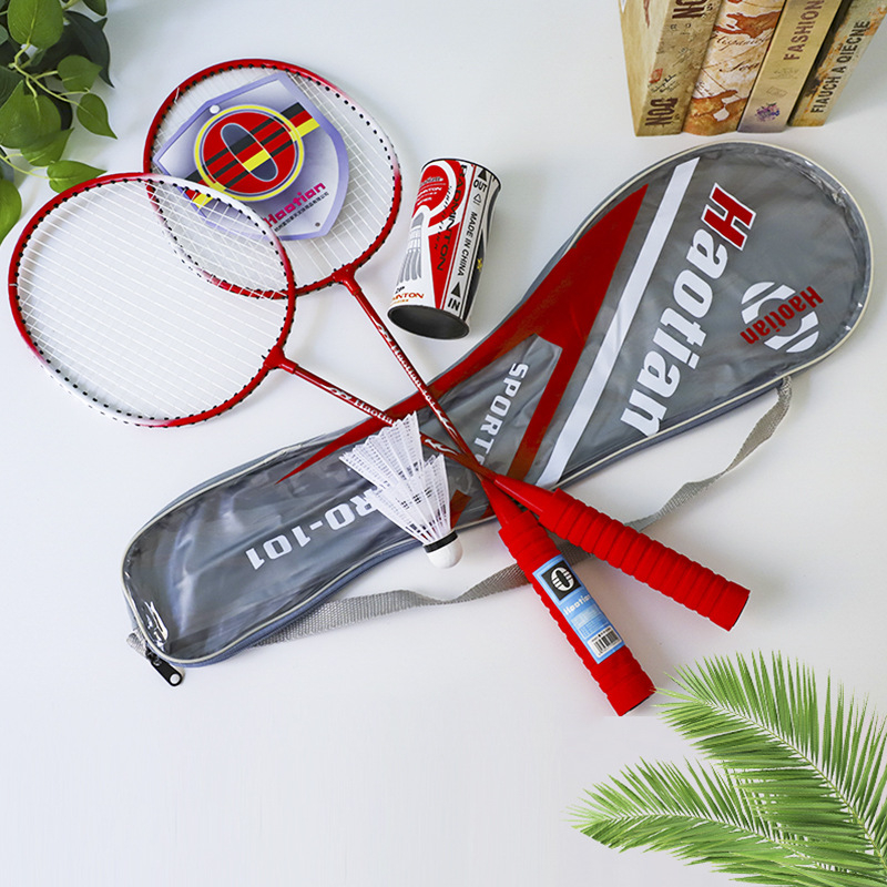 Haotian 101 аматьорска ракетка за бадминтон с рамка от ферро-сплав за юноши, двоен комплект ракетки (2 ракетки с топка) – 95–100 g, прав дръжка