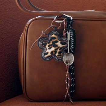 Pandantiv decorativ pentru geantă, handmade, PU piele, model plante și flori, design original, accesorii pentru bagaje