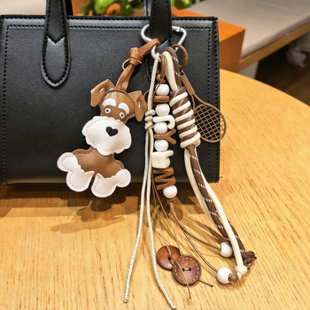 Ръчно изработена украса за чанта с мотив на кученце и тенис ракета, карабинер с въже от изкуствена кожа