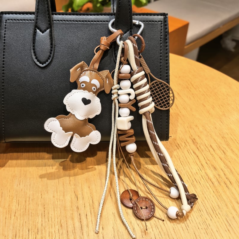 Ръчно изработена украса за чанта с мотив на кученце и тенис ракета, карабинер с въже от изкуствена кожа