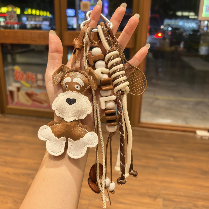 Ръчно изработена украса за чанта с мотив на кученце и тенис ракета, карабинер с въже от изкуствена кожа