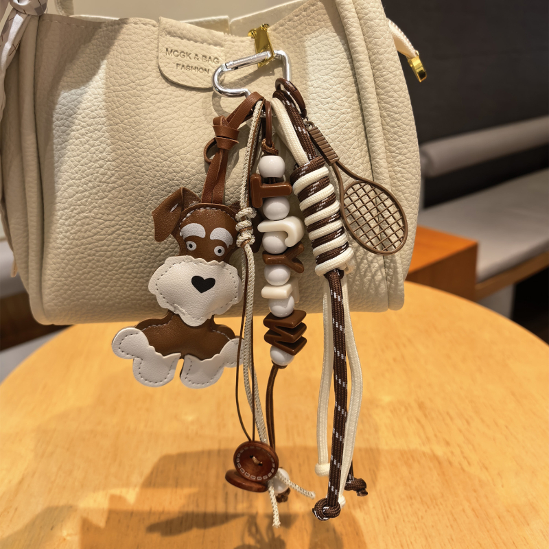 Ръчно изработена украса за чанта с мотив на кученце и тенис ракета, карабинер с въже от изкуствена кожа