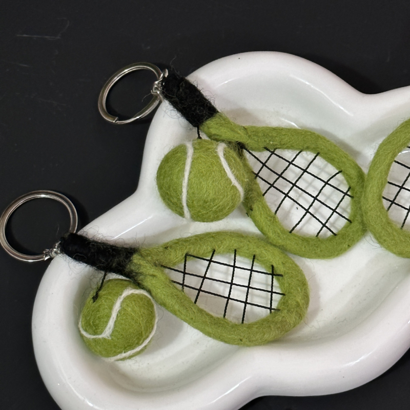 Вълнена филцова висулка за чанта, карикатурен стил, мотив спортни топки, Cym038, Yanglu, от чиста вълна