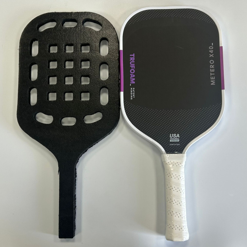 L Louislam пикълбол ракетка, карбонови влакна, тегло 230±5 г