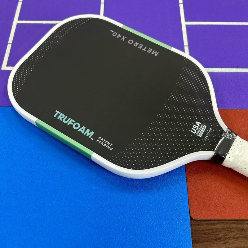 Pickleball ракета с пяна вътрешна сърцевина, висока плътност EPP, горещо пресована, T700 карбонови влакна, тегло 225±5 g
