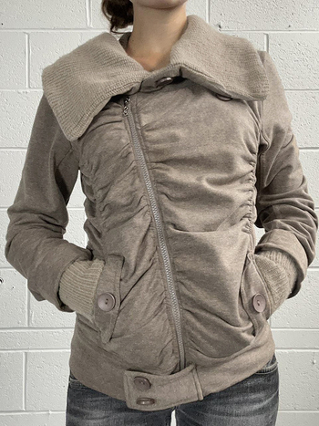 Дамско зимно яке с плетена яка и цип, плисиран детайл, слим фит, дълги ръкави, полиестер/спандекс