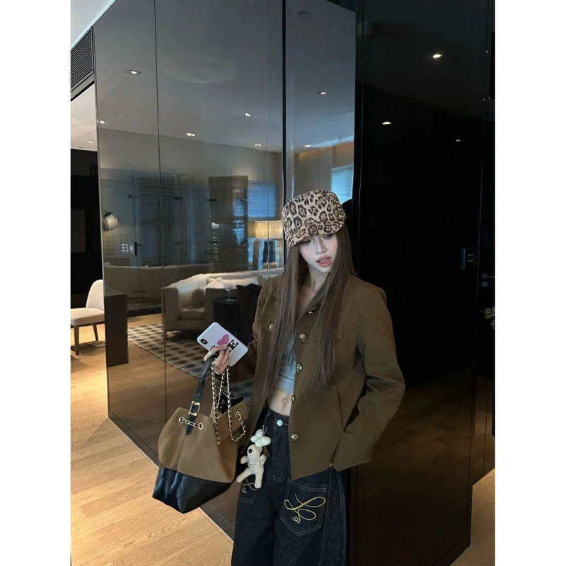 Jachetă damă cu guler baseball, mâneci lungi, amestec poliester-elastan (90–95% poliester), stil vintage pentru lucru