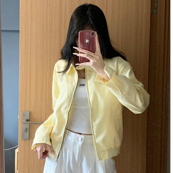 Jachetă baseball cu guler polo, mâneci lungi, croială lejeră, lungime normală, poliester