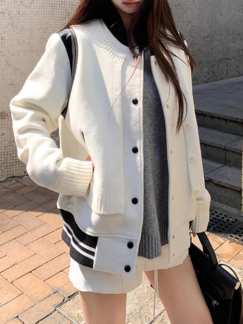 Дамски жакет от вълна с полиестер 70-80%, едноцветен модел, свободна кройка