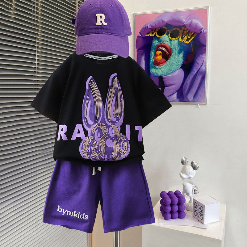 Комлект от две части за лято: горнище с къс ръкав и къси панталони, текстов принт, памучна тъкан, подплата от памучна смес