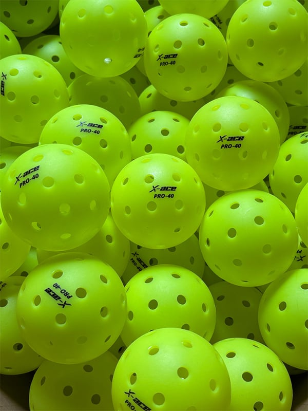 X-ACE тренировъчна топка за пикълбол с 40 дупки, 26 g, едно парче, ротирационно формована