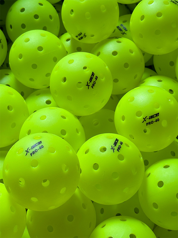 X-ACE тренировъчна топка за пикълбол с 40 дупки, 26 g, едно парче, ротирационно формована