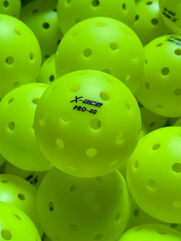 X-ACE тренировъчна топка за пикълбол с 40 дупки, 26 g, едно парче, ротирационно формована