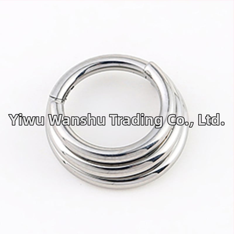 Nosový prsteň, G23 titánová oceľ, geometrický dizajn, Seiko úprava, unisex, IPTIC3