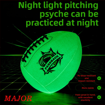 Metimo kamuolys kvaterbakų treniruotėms - šviesi PU odos passback kamuolys, pusrugbi, lauko naudojimui (Medžiaga: PU; Siuvimas: mašininis siuvimas; Kamuolio tipas: pusrugbi; Savybė: šviesi passback)