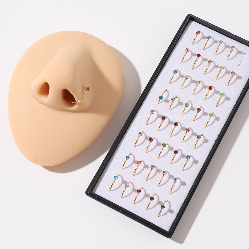 Носна шпилка, неръждаема стомана, диамантено поставяне, кристали, 40 броя в кутия, A831