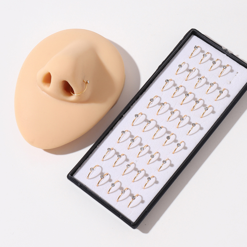 Носна шпилка, неръждаема стомана, диамантено поставяне, кристали, 40 броя в кутия, A831