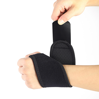 Riešo įtvaras svorių kilnojimui ir fitnesui – riešo apsauga, įtvaras riešui, tinkamas krepšiniui; Medžiaga: Diving material; Kategorija: Bracer