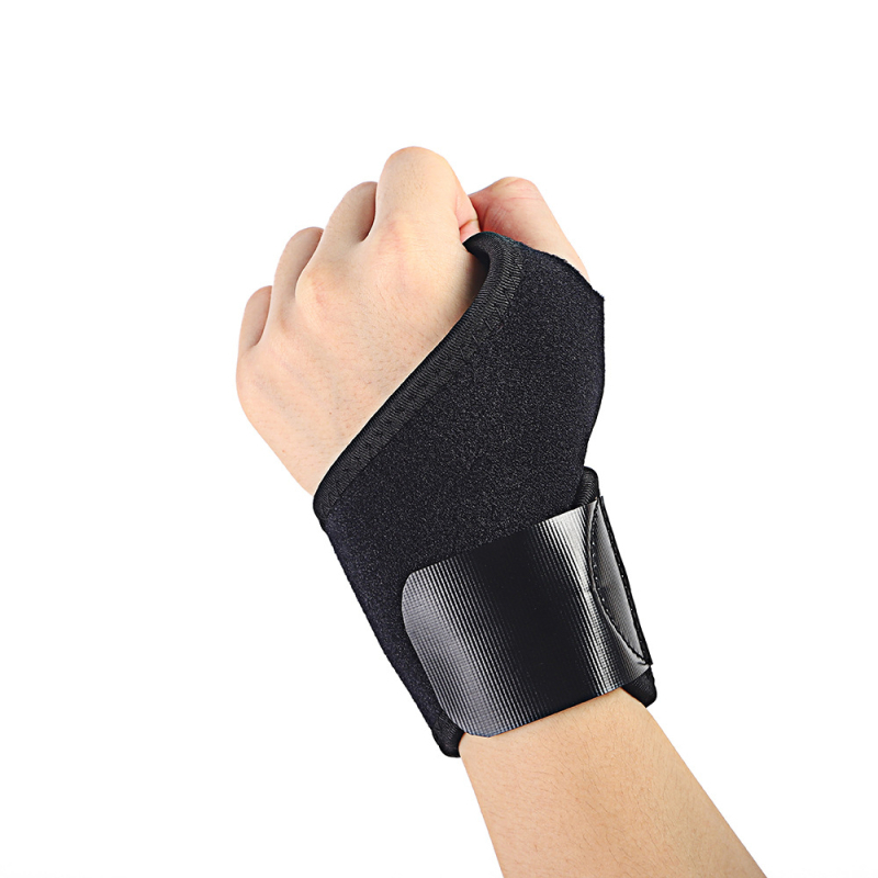 Riešo įtvaras svorių kilnojimui ir fitnesui – riešo apsauga, įtvaras riešui, tinkamas krepšiniui; Medžiaga: Diving material; Kategorija: Bracer