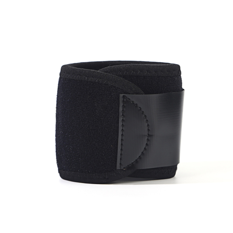 Riešo įtvaras svorių kilnojimui ir fitnesui – riešo apsauga, įtvaras riešui, tinkamas krepšiniui; Medžiaga: Diving material; Kategorija: Bracer