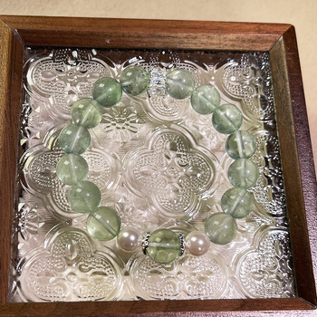 Ženska narukvica od fluorita, dizajn s jednom kuglicom, legirani materijal