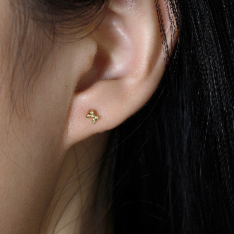 Naušnice u obliku mašnice od srebra S925, polirane završne, lagani luksuzni stil, za žene