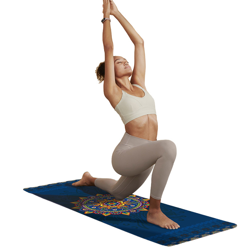 Prosop de yoga pentru antrenament — material TPE+velvet, personalizabil cu imprimare, uscare rapidă, absorbție de umiditate 5–10 secunde