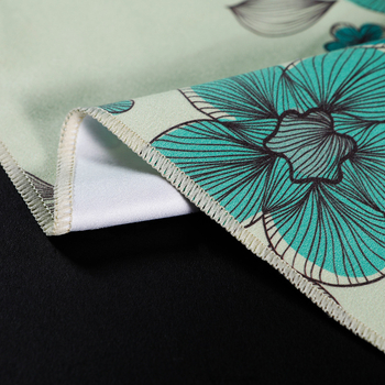 Prosop pătrat din microfibră, velur dublu, uscare rapidă, 150 g, logo personalizabil, tiv și imprimare