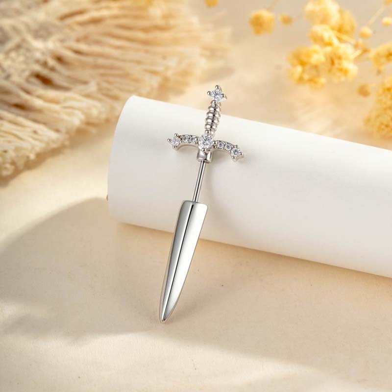 Auskaru pīrsinga rotājums ar krusta zobu formas dizainu, metāls, diamanīta apdare, unisex, neparasts stils