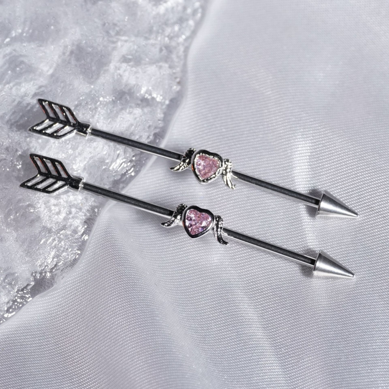 Ausu tilta barelis ar sirds un bulta motīvu, 316L nerūsējošais tērauds, cirkons ievietojums, garš stienis