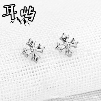 Cercei Crow Heart din aliaj titan, lustruite, model F136/G23