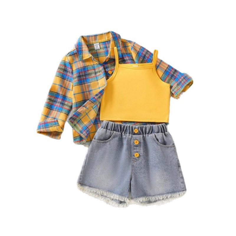 Set trei piese pentru copii: jachetă cu mâneci lungi în carouri, camisole și pantaloni scurți din denim; țesătură din bumbac 65%; model: dungi și carouri; iarnă 2025