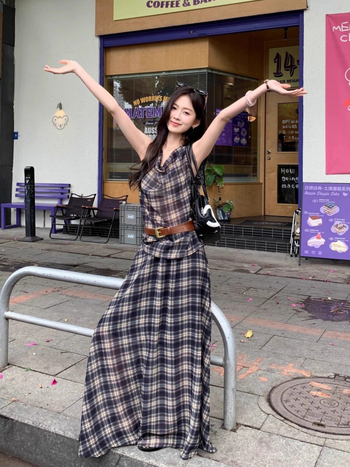 Set vintage carouri: top fără mâneci și fustă cu talie înaltă, croială lejeră, poliester, primăvara 2025, stil proaspăt și dulce, eleganță franțuză