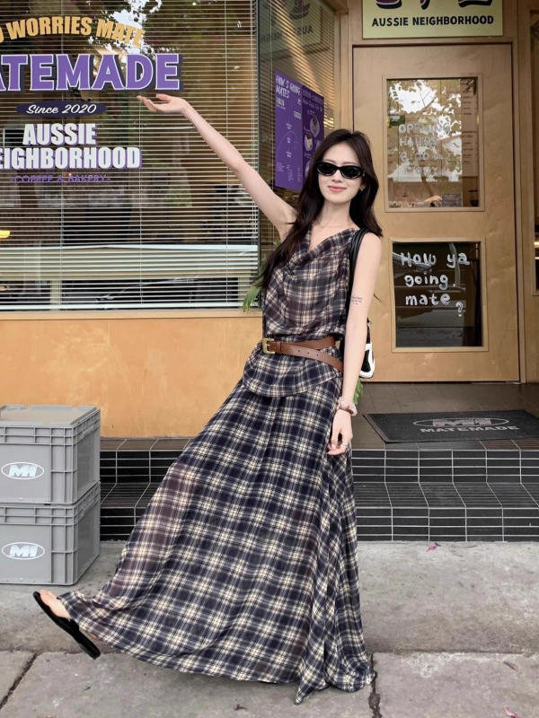 Set vintage carouri: top fără mâneci și fustă cu talie înaltă, croială lejeră, poliester, primăvara 2025, stil proaspăt și dulce, eleganță franțuză