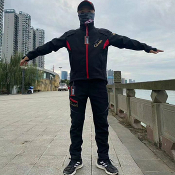 Zvejas softshell jakas komplekts — silta fleece oderē, ūdensnecaurlaidīgs un pret vēju, ātri žūstošs, vienkrāsains, universāls, ziemai, pavasarim un rudenim; piemērots skrējienam, riteņbraukšanai, pārgājieniem un makšķerēšanai