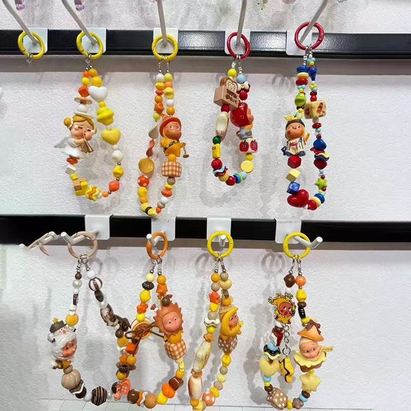 DIY privjesak za telefon i ključač — ručno izrađeni perličasti dizajn s motivom mačka/Snoopy, plast/smola